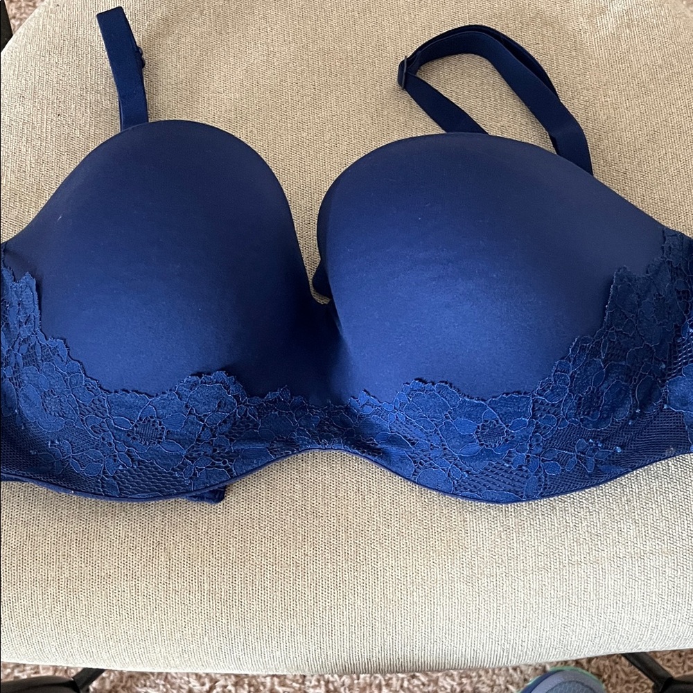 Victoria's Secret Deep Blue Lace Strapless Bra